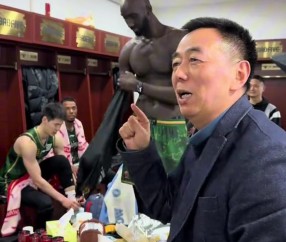 好老板！同曦老板盛赞球队表现 连续第2场给球队加赢球奖?️