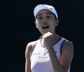 36岁张帅爆发!83分钟5破发进四强,首胜法网冠军,排名重返前10