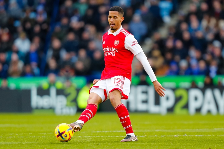 早报:马德里德比握手言和