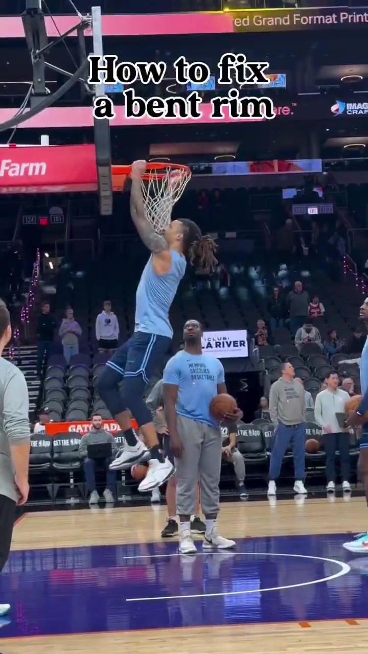 反差? 篮筐上翘 克拉克&JJJ费力修复 埃迪踮起脚轻松解决