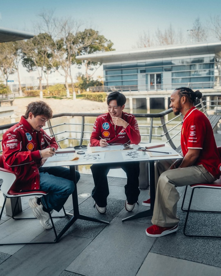 F1总裁：周冠宇有惊人的表现，相信他有一条光明的发展道路