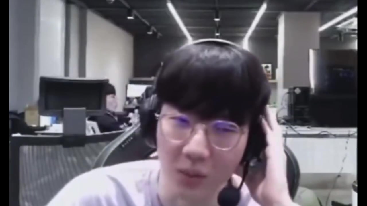 Viper：我忘不了EDG基地旁边的米线店，那里有我度过的点点滴滴