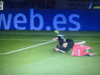 官方:拉斯帕尔马斯门将西莱森小肠穿孔手术成功