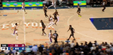 外线开炮！麦克布莱德和沙梅特相继飙三分 尼克斯9-0领先骑士23分