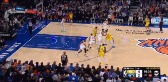 ?开局火热！西亚卡姆个人包揽球队前六分