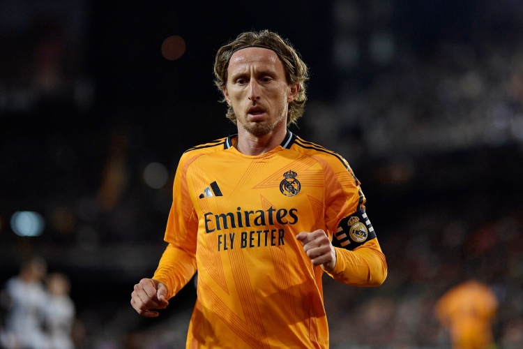 早报：利物浦4-0淘汰热刺，与纽卡会师联赛杯决赛！