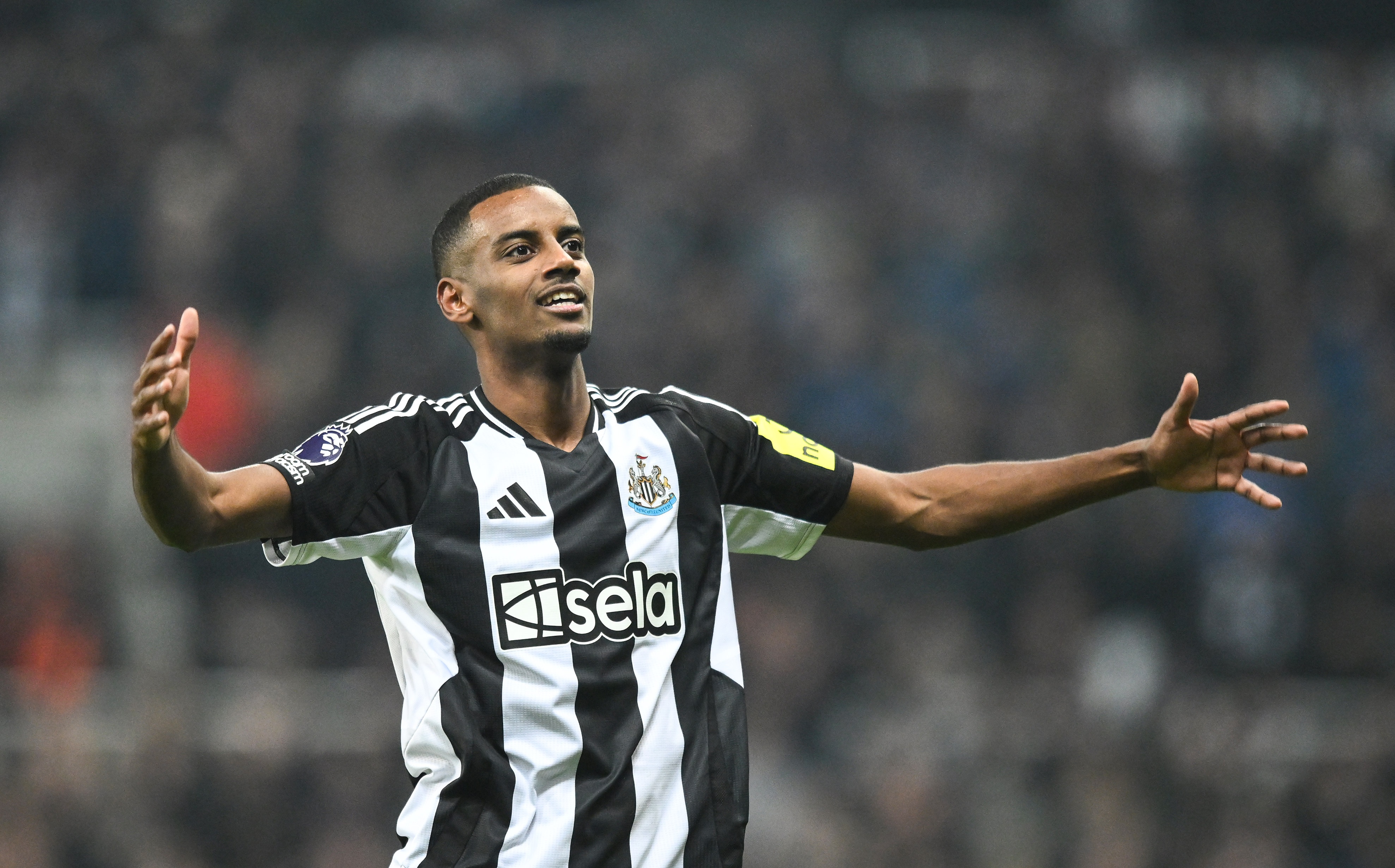 早报：利物浦4-0淘汰热刺，与纽卡会师联赛杯决赛！